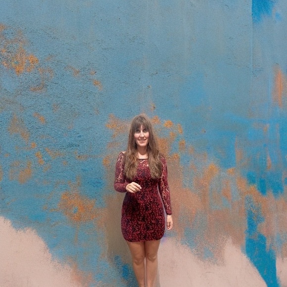 Meet your Posher, Lisa - Picture 3 of 10